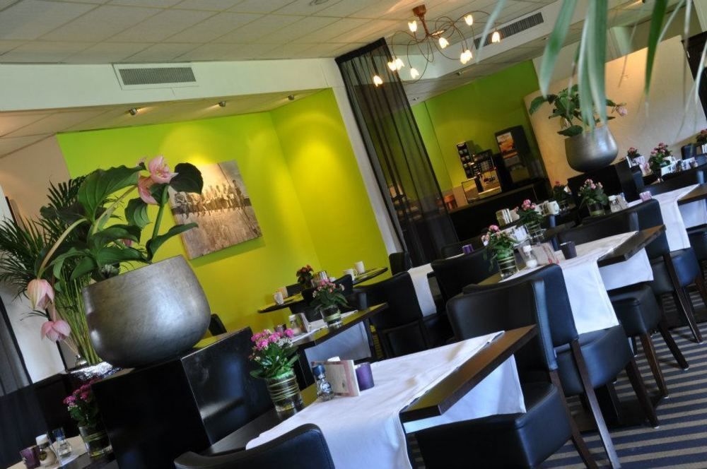 A-Hotel Oosterhout Оостерхаут Екстериор снимка