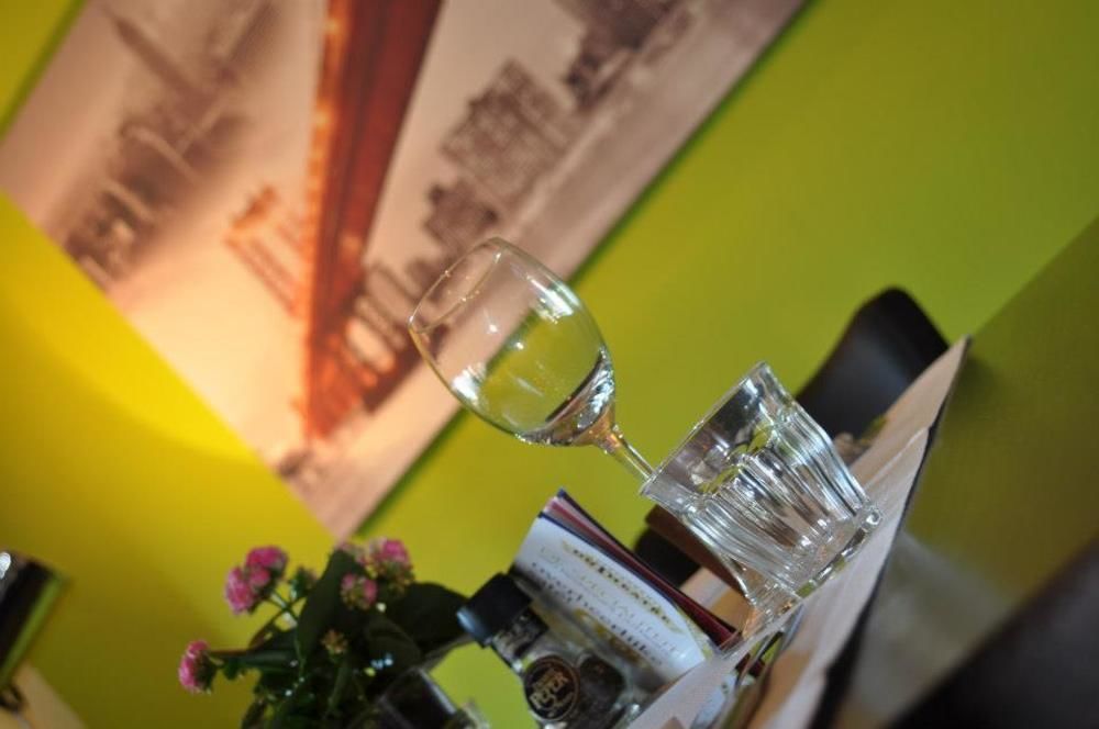 A-Hotel Oosterhout Оостерхаут Екстериор снимка