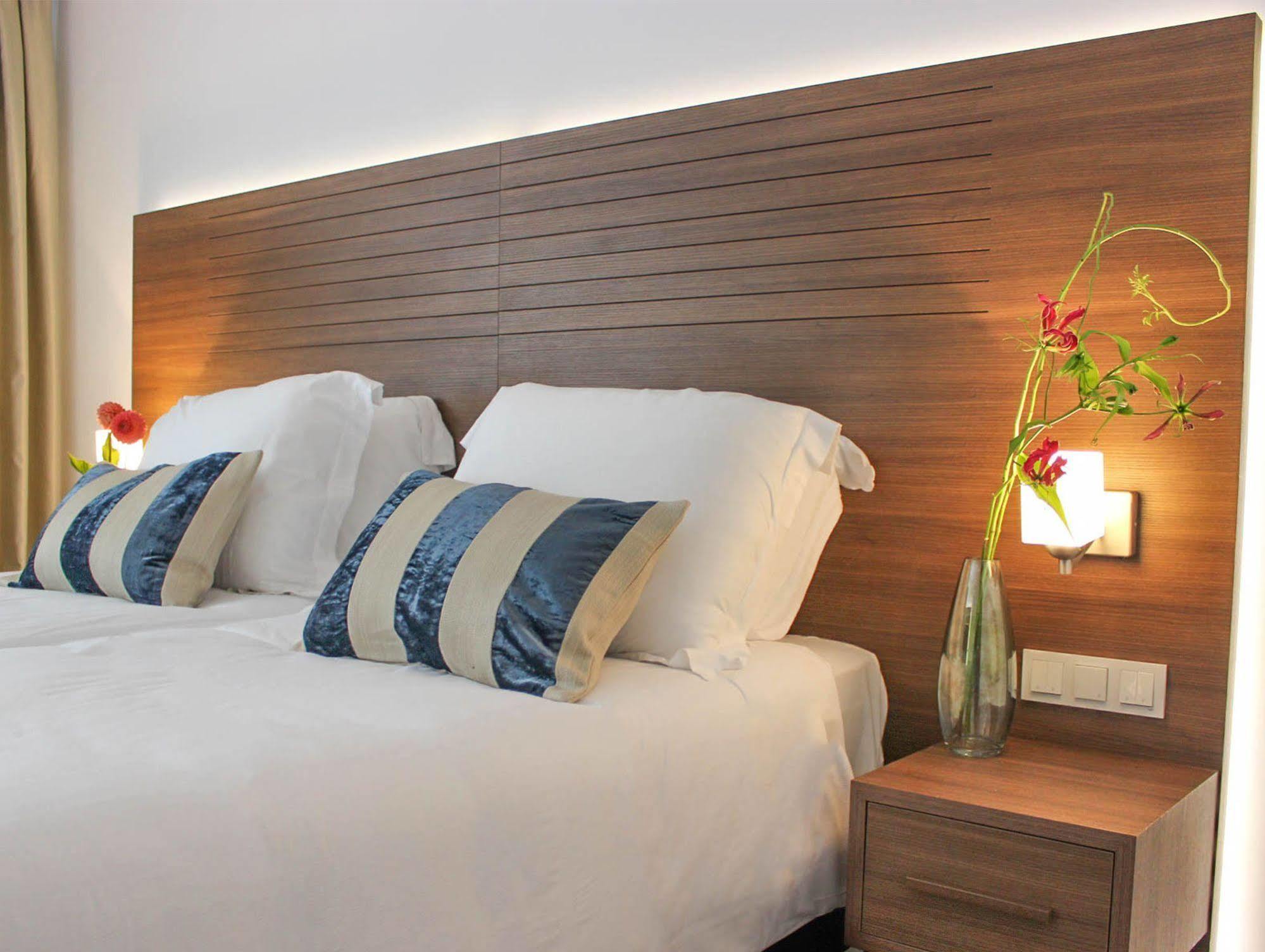 A-Hotel Oosterhout Оостерхаут Екстериор снимка